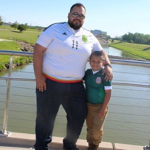 Meet your Posher, Carlos allan